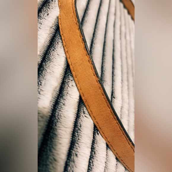 Lucky Brand Buttery Soft Crossbody Purse Light Tan - Picture 5 of 12